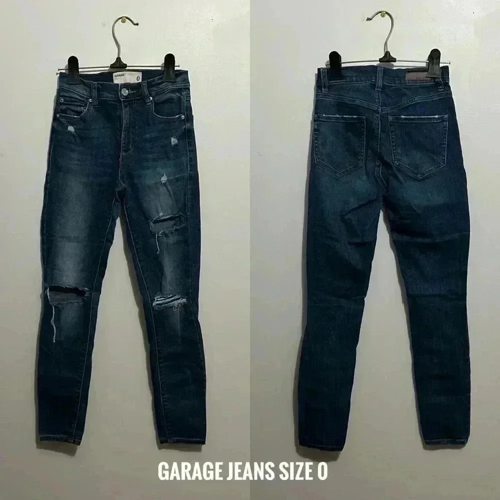 ❤️Garage blue distressed Jeans size 0